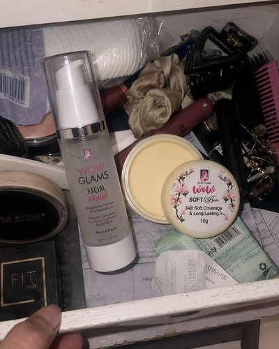 Customer review photo for Wow Ivory Shade Handi Base - Matte Foundation