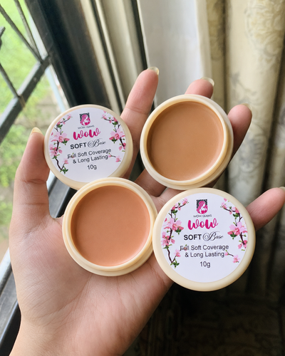 Customer review photo for Wow 38 Shade Handi Base - Matte Foundation