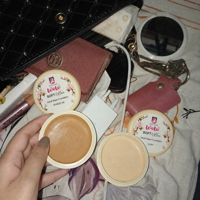 Customer review photo for Wow 45 Shade Handi Base - Matte Foundation