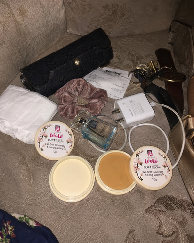 Customer review photo for Wow 45 Shade Handi Base - Matte Foundation