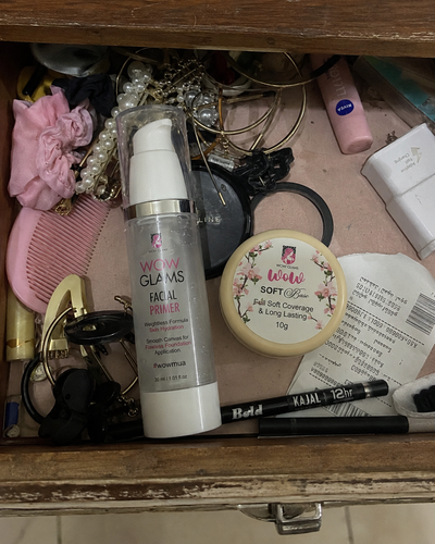 Customer review photo for Wow 45 Shade Handi Base - Matte Foundation