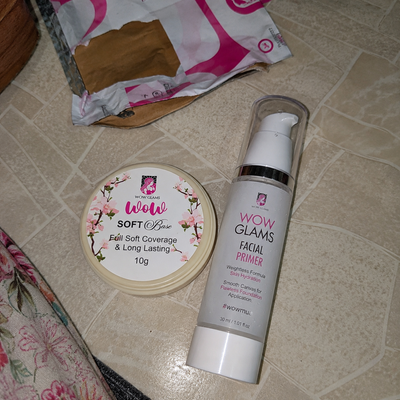 Customer review photo for Wow 38 Shade Handi Base - Matte Foundation