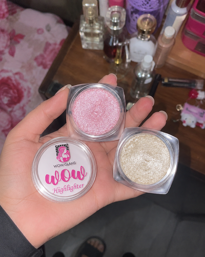 Customer review photo for Pearl Shade Highlighter Makeup