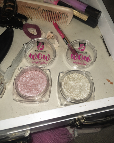 Customer review photo for Lightening Shade Highlighter Makeup