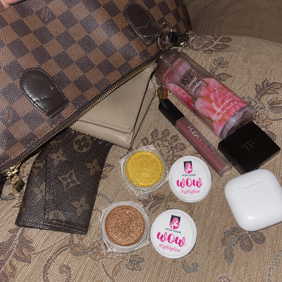 Customer review photo for Tropical Shade Highlighter Makeup