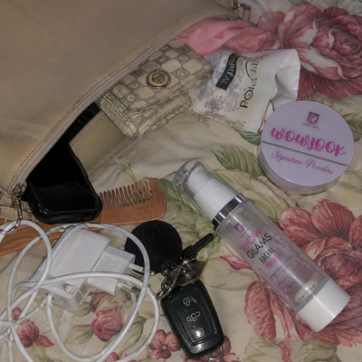 Customer review photo for WOWLOOK Colorless Loose Powder | Makeup Setting Powder