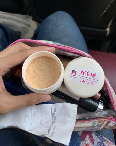 Customer review photo for Wow F2 Shade Powder Foundation – Mineral Base Makeup